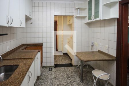Apartamento à venda com 88m², 3 quartos e 2 vagas Apartamento à venda com 88m², 3 quartos e 2 vagasCozinha