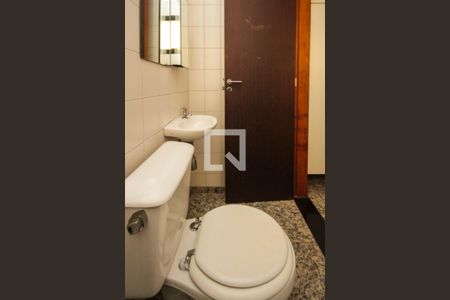 Apartamento à venda com 88m², 3 quartos e 2 vagas Apartamento à venda com 88m², 3 quartos e 2 vagasBanheiro 2