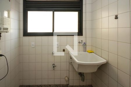 Apartamento à venda com 88m², 3 quartos e 2 vagas Apartamento à venda com 88m², 3 quartos e 2 vagasÁrea de Serviço