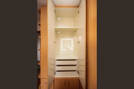 Apartamento à venda com 88m², 3 quartos e 2 vagas Apartamento à venda com 88m², 3 quartos e 2 vagasQuarto