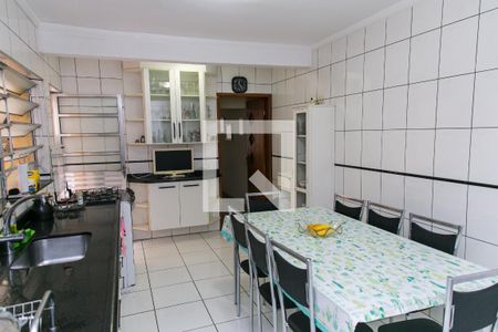 Casa à venda com 130m², 3 quartos e 2 vagasCozinha