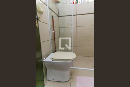 Casa à venda com 130m², 3 quartos e 2 vagasBanheiro