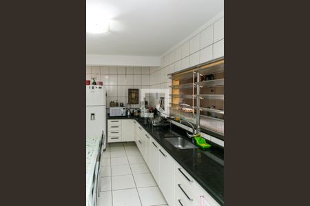 Casa à venda com 130m², 3 quartos e 2 vagasCozinha