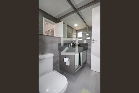 Apartamento à venda com 247m², 3 quartos e 4 vagasBanheiro do Quarto 2 (suíte)