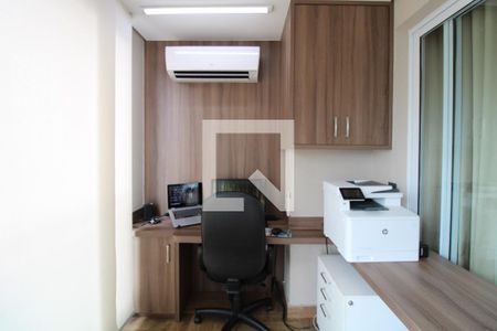 Apartamento à venda com 247m², 3 quartos e 4 vagasEscritório