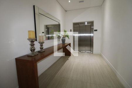 Apartamento à venda com 247m², 3 quartos e 4 vagasHall de entrada do prédio