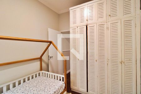 Casa à venda com 220m², 4 quartos e 4 vagasSuíte 2