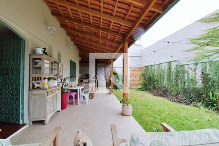 Casa à venda com 220m², 4 quartos e 4 vagasÁrea Externa