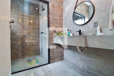 Casa à venda com 220m², 4 quartos e 4 vagasBanheiro da Suíte 3