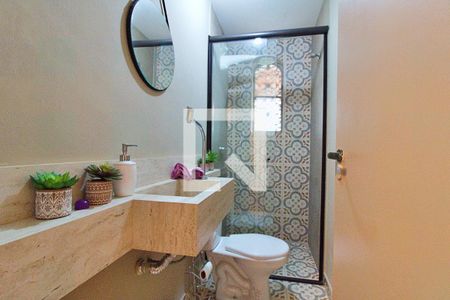 Casa à venda com 220m², 4 quartos e 4 vagasBanheiro de Serviço