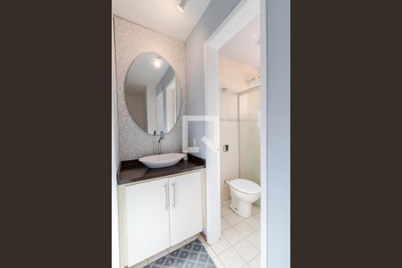 Casa de condomínio para alugar com 120m², 3 quartos e 2 vagasBanheiro Social