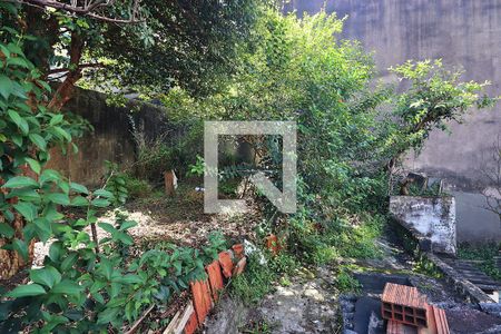 Casa à venda com 146m², 2 quartos e 2 vagasQuintal