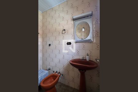 Casa à venda com 146m², 2 quartos e 2 vagasBanheiro