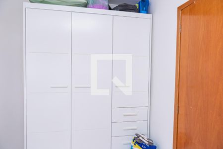 Casa de condomínio à venda com 68m², 2 quartos e 1 vagaQuarto 2