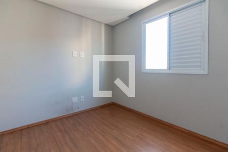 Quarto 1 de apartamento à venda com 2 quartos, 46m² em Itaquera, São Paulo