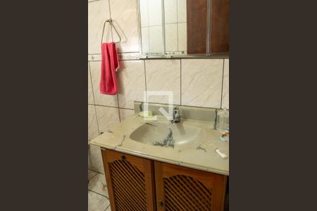 Casa à venda com 230m², 3 quartos e 2 vagasBanheiro 1