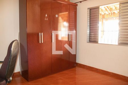 Casa à venda com 230m², 3 quartos e 2 vagasQuarto 3