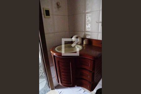 Casa à venda com 370m², 4 quartos e 2 vagasBanheiro