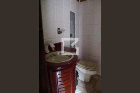 Casa à venda com 370m², 4 quartos e 2 vagasBanheiro