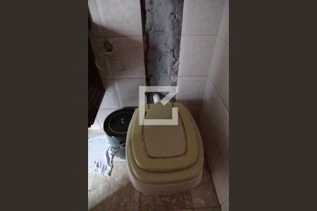 Casa à venda com 370m², 4 quartos e 2 vagasBanheiro