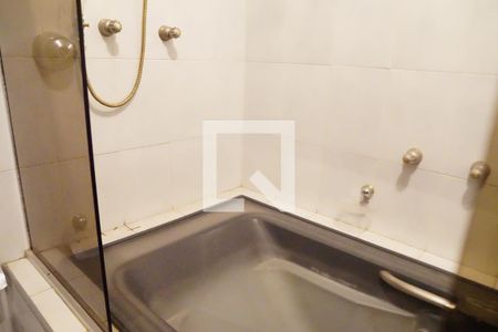 Casa à venda com 370m², 4 quartos e 2 vagasBanheiro