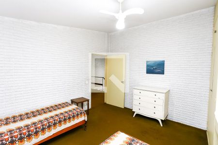 Casa para alugar com 240m², 4 quartos e 4 vagas Casa para alugar com 240m², 4 quartos e 4 vagasQuarto 2