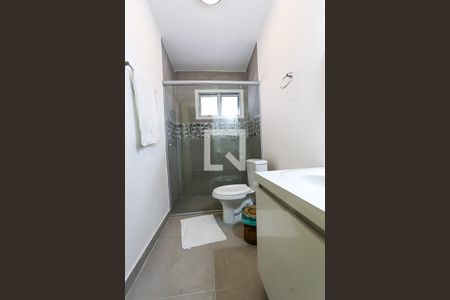 Casa para alugar com 240m², 4 quartos e 4 vagas Casa para alugar com 240m², 4 quartos e 4 vagasBanheiro da Suíte