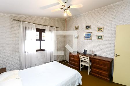 Casa para alugar com 240m², 4 quartos e 4 vagas Casa para alugar com 240m², 4 quartos e 4 vagassuíte