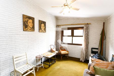 Casa para alugar com 240m², 4 quartos e 4 vagas Casa para alugar com 240m², 4 quartos e 4 vagasQuarto 1