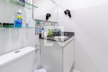 Apartamento à venda com 52m², 2 quartos e 1 vaga Apartamento à venda com 52m², 2 quartos e 1 vagaBanheiro