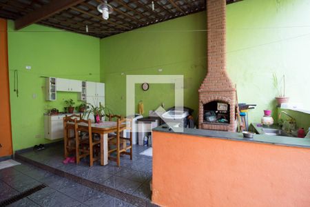 Casa à venda com 180m², 3 quartos e 7 vagasLavanderia