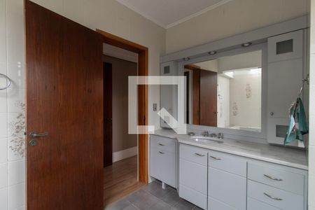 Casa de condomínio à venda com 500m², 3 quartos e 7 vagas Casa de condomínio à venda com 500m², 3 quartos e 7 vagasBanheiro da Suíte 3