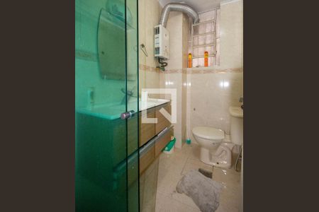 Casa à venda com 180m², 4 quartos e 1 vaga Casa à venda com 180m², 4 quartos e 1 vagaBanheiro