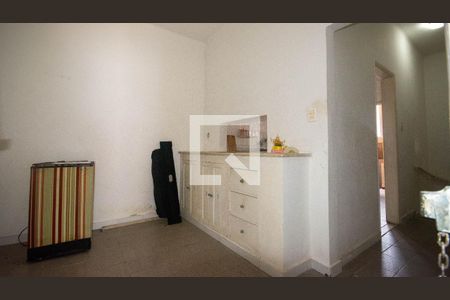 Casa à venda com 180m², 4 quartos e 1 vaga Casa à venda com 180m², 4 quartos e 1 vagaCopa