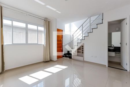 Sala de casa de condomínio para alugar com 2 quartos, 72m² em Vila Nova Mazzei, São Paulo