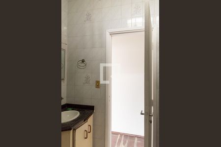 Casa à venda com 219m², 3 quartos e 3 vagasBanheiro