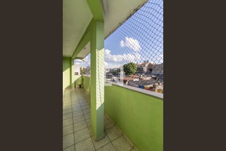 Sacada de casa para alugar com 2 quartos, 70m² em Jardim Santa Emilia, Guarulhos