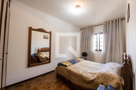 Casa à venda com 220m², 3 quartos e 5 vagas Casa à venda com 220m², 3 quartos e 5 vagasQuarto 3