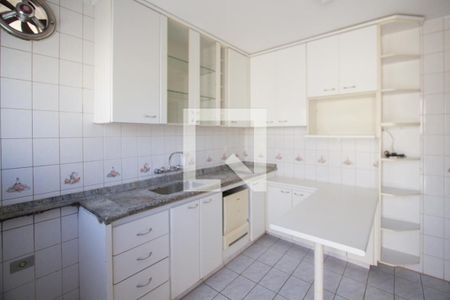 Casa à venda com 150m², 3 quartos e 3 vagasCozinha