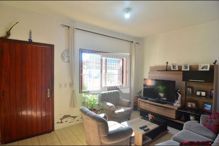Sala de casa à venda com 4 quartos, 155m² em Harmonia, Canoas