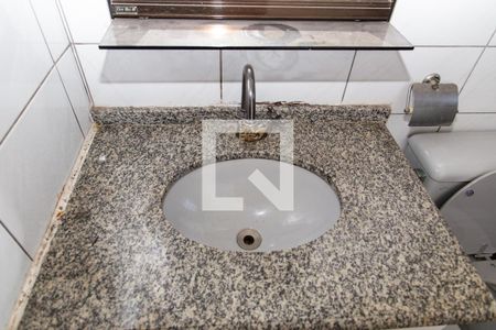 Apartamento à venda com 57m², 2 quartos e sem vagaDetalhe banheiro