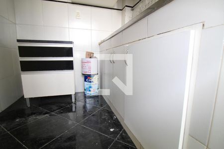 Apartamento à venda com 60m², 2 quartos e 1 vaga Apartamento à venda com 60m², 2 quartos e 1 vagaCozinha - Armários