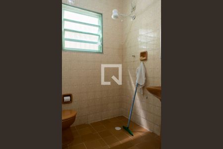 Banheiro de casa à venda com 3 quartos, 120m² em Vila Pita, São Paulo