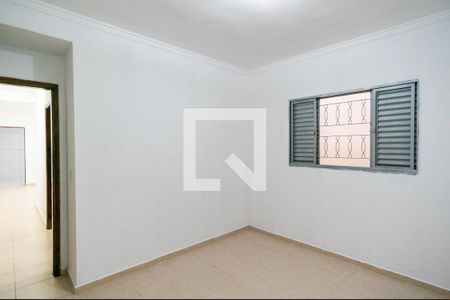 Quarto 1 de casa para alugar com 2 quartos, 90m² em Vila Iório, São Paulo