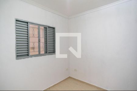 Quarto 2 de casa para alugar com 2 quartos, 90m² em Vila Iório, São Paulo