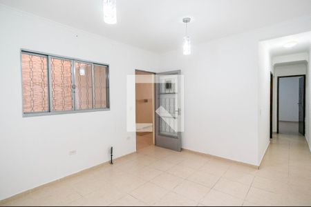 Sala de casa para alugar com 2 quartos, 90m² em Vila Iório, São Paulo