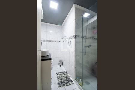 Apartamento à venda com 73m², 2 quartos e 1 vagaBanheiro Social