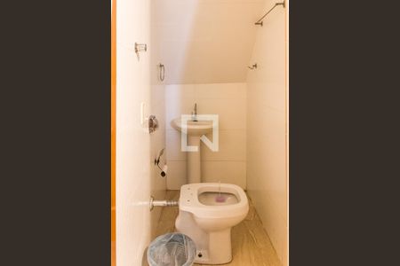 Lavabo de casa à venda com 2 quartos, 110m² em São João Batista (venda Nova), Belo Horizonte