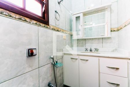 Casa à venda com 254m², 3 quartos e 2 vagas Casa à venda com 254m², 3 quartos e 2 vagasBanheiro social 1