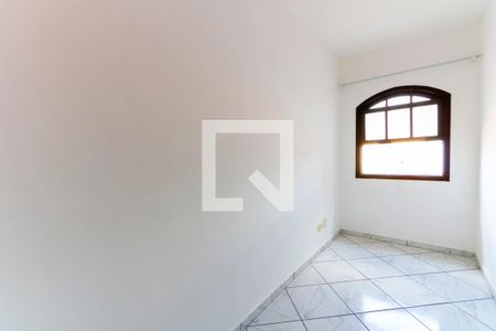 Casa à venda com 254m², 3 quartos e 2 vagas Casa à venda com 254m², 3 quartos e 2 vagasEscritório